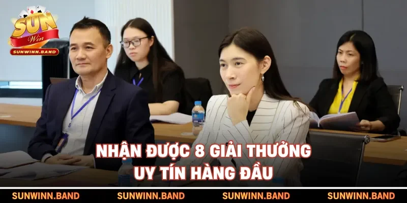 Nhận được 8 giải thưởng uy tín hàng đầu